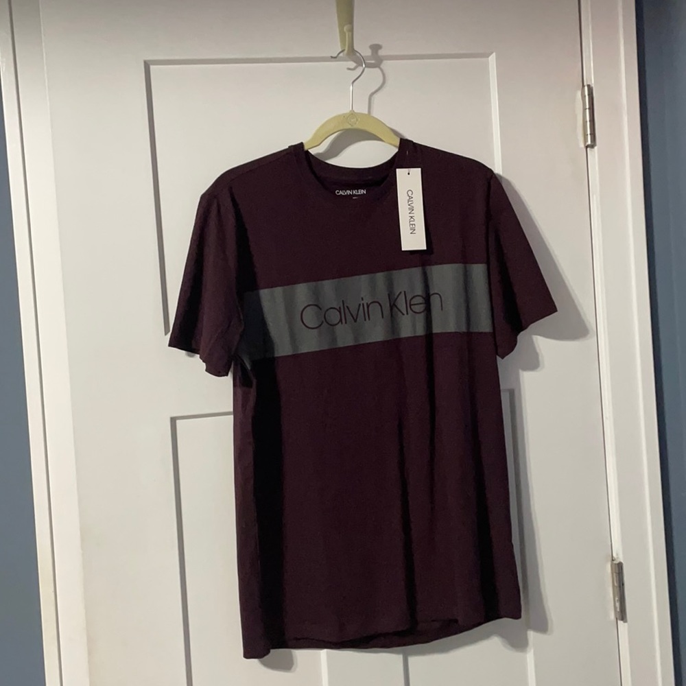 Medium Calvin Klein T-shirt